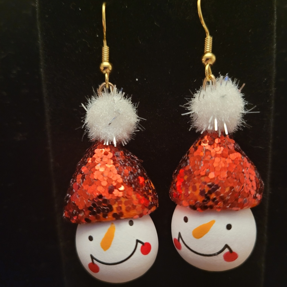 Beanie Snowman Winter Holiday Christmas Earrings